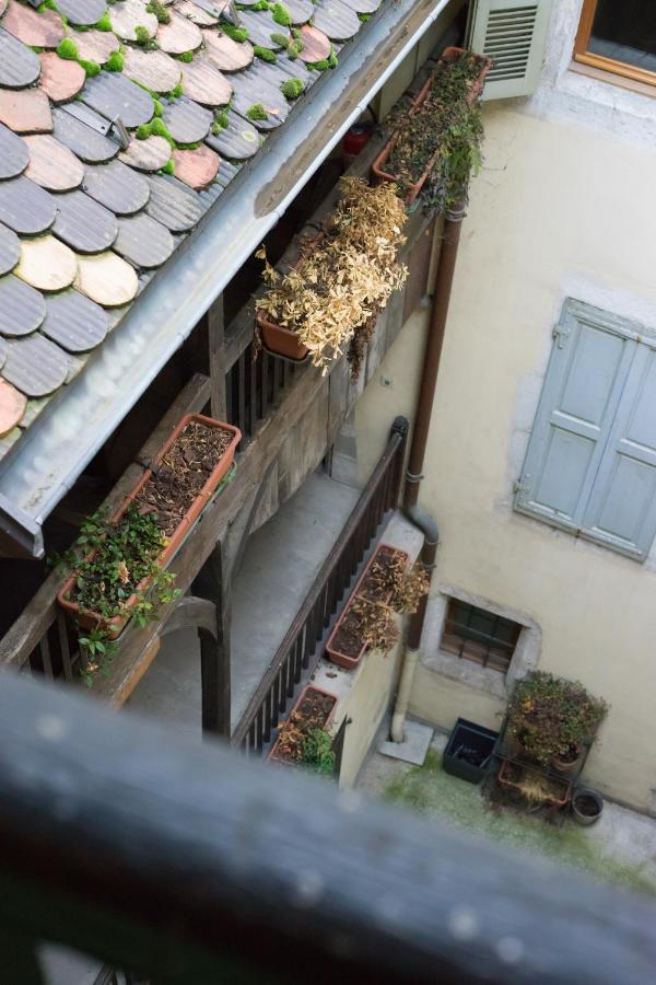 Appartements Atypiques Centre Ville Annecy Exterior photo